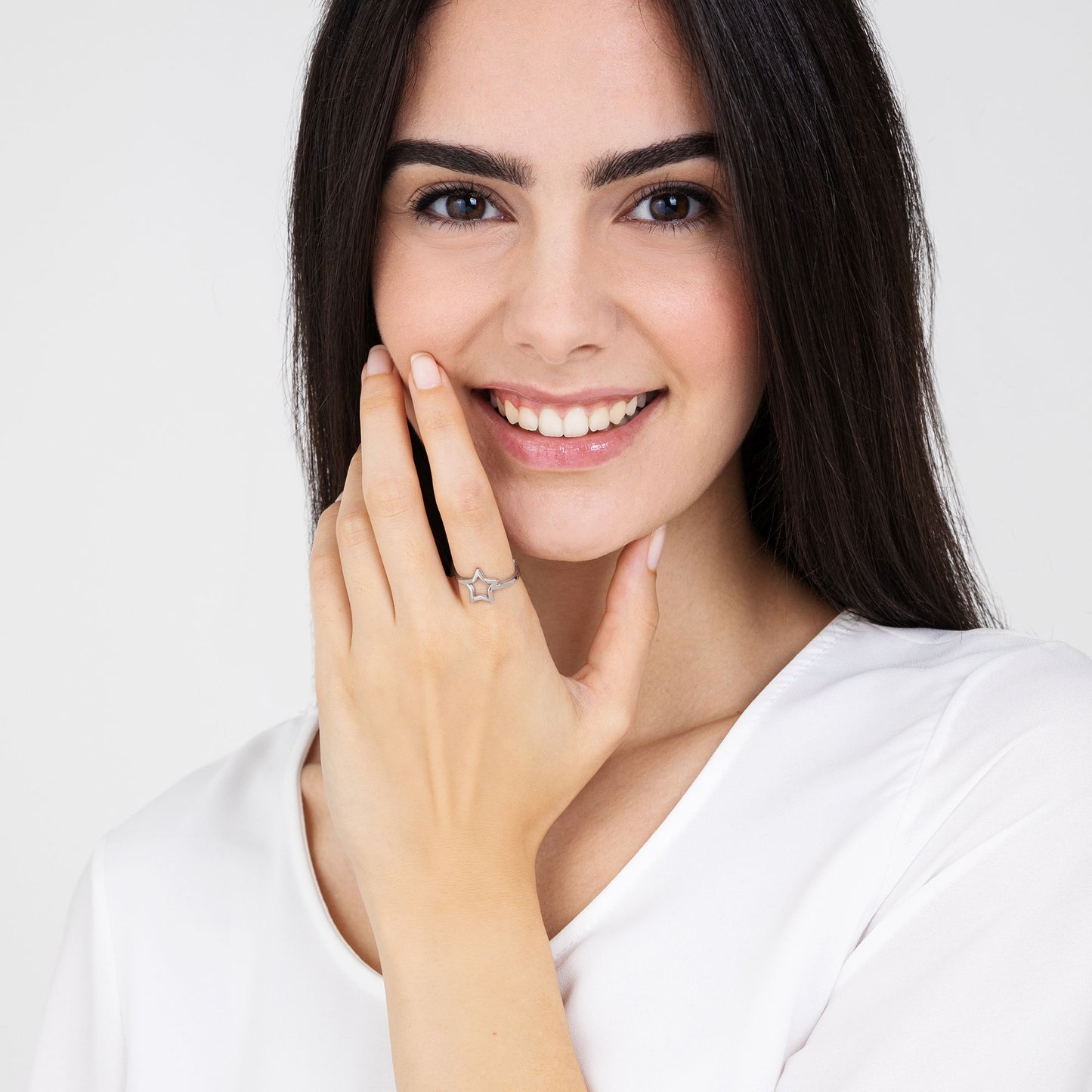 FEMME ANNEAU EN ACIER AVEC ÉTOILE CREUSE