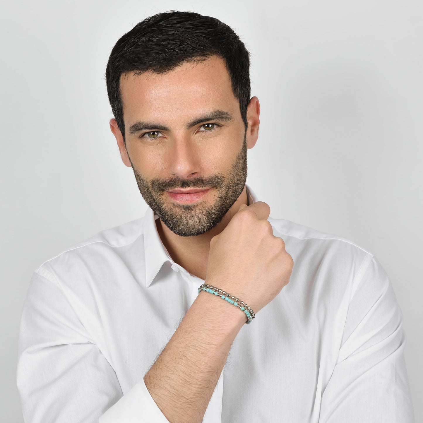 BRACELET HOMME EN ACIER AVEC PIERRES TURQUOISES ET ÉLÉMENTS EN ACIER