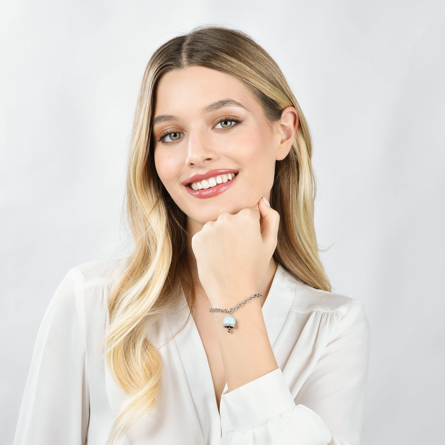 BRACELET FEMME EN ACIER AVEC CLOCHE ÉMAILLÉE TURQUOISE ET CRISTAUX