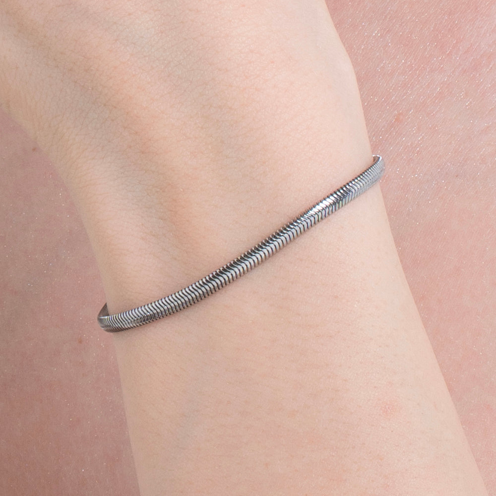 BRACELET EN ACIER POUR FEMMES
