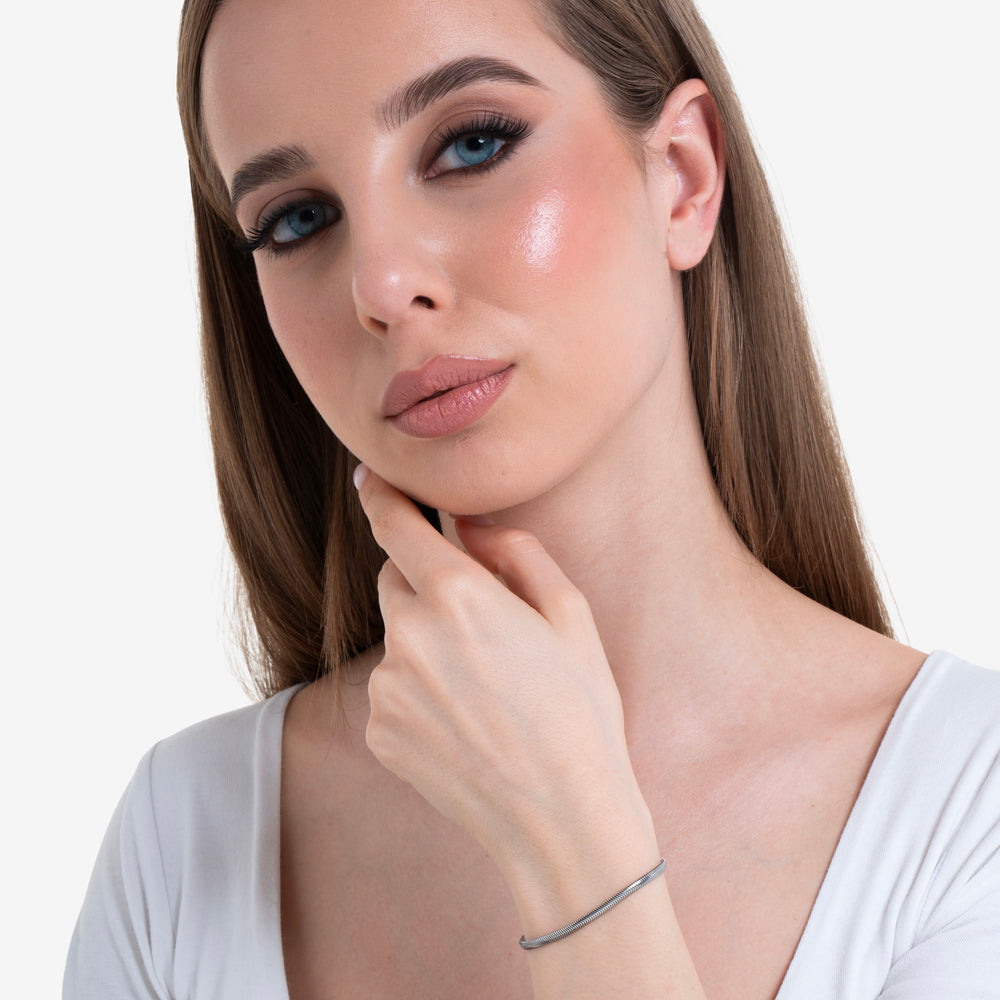 BRACELET EN ACIER POUR FEMMES