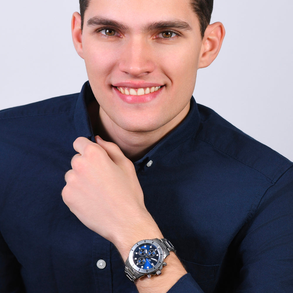 MONTRE HOMME EN ACIER CADRAN BLEU