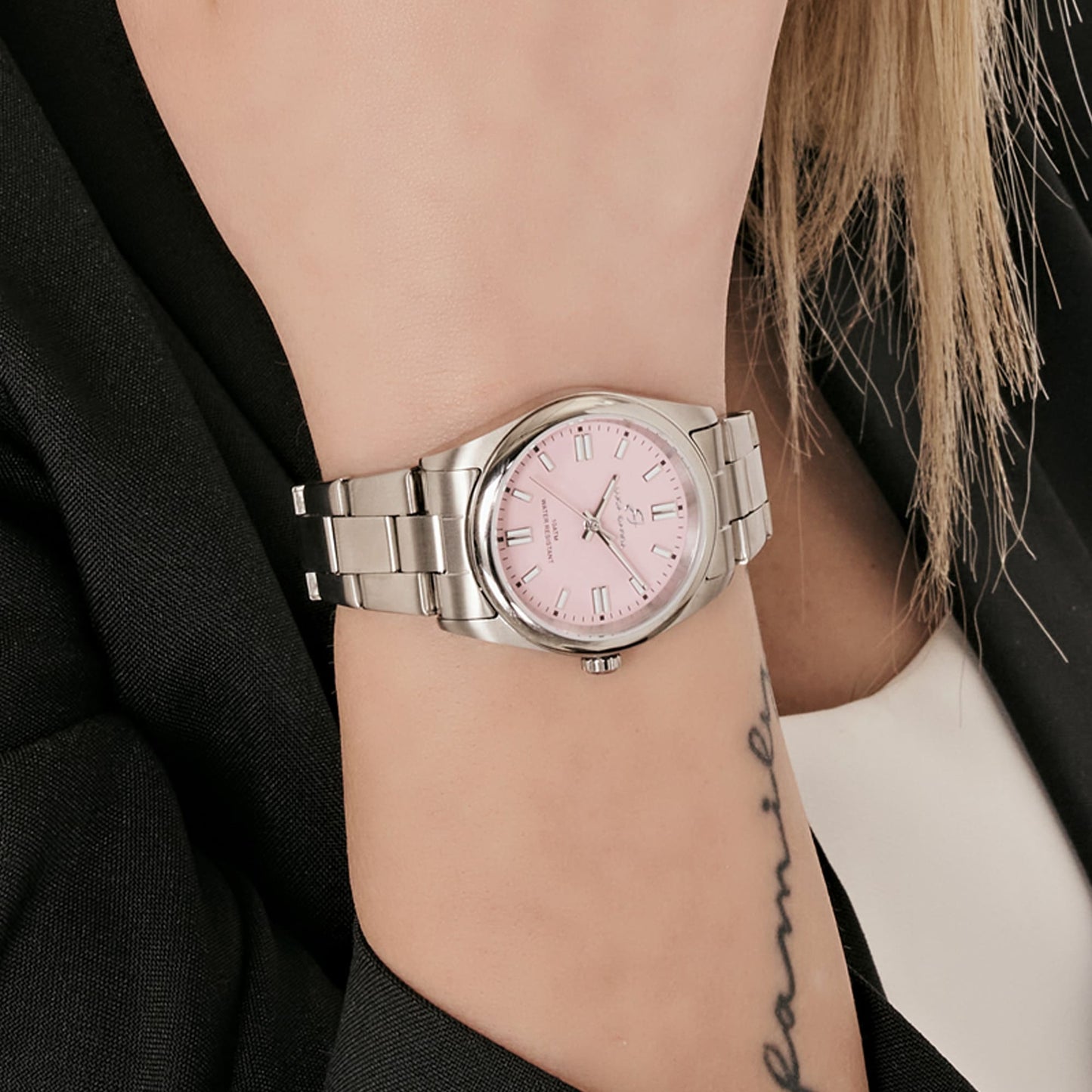 MONTRE EN ACIER POUR FEMMES AVEC CADRAN ROSE
