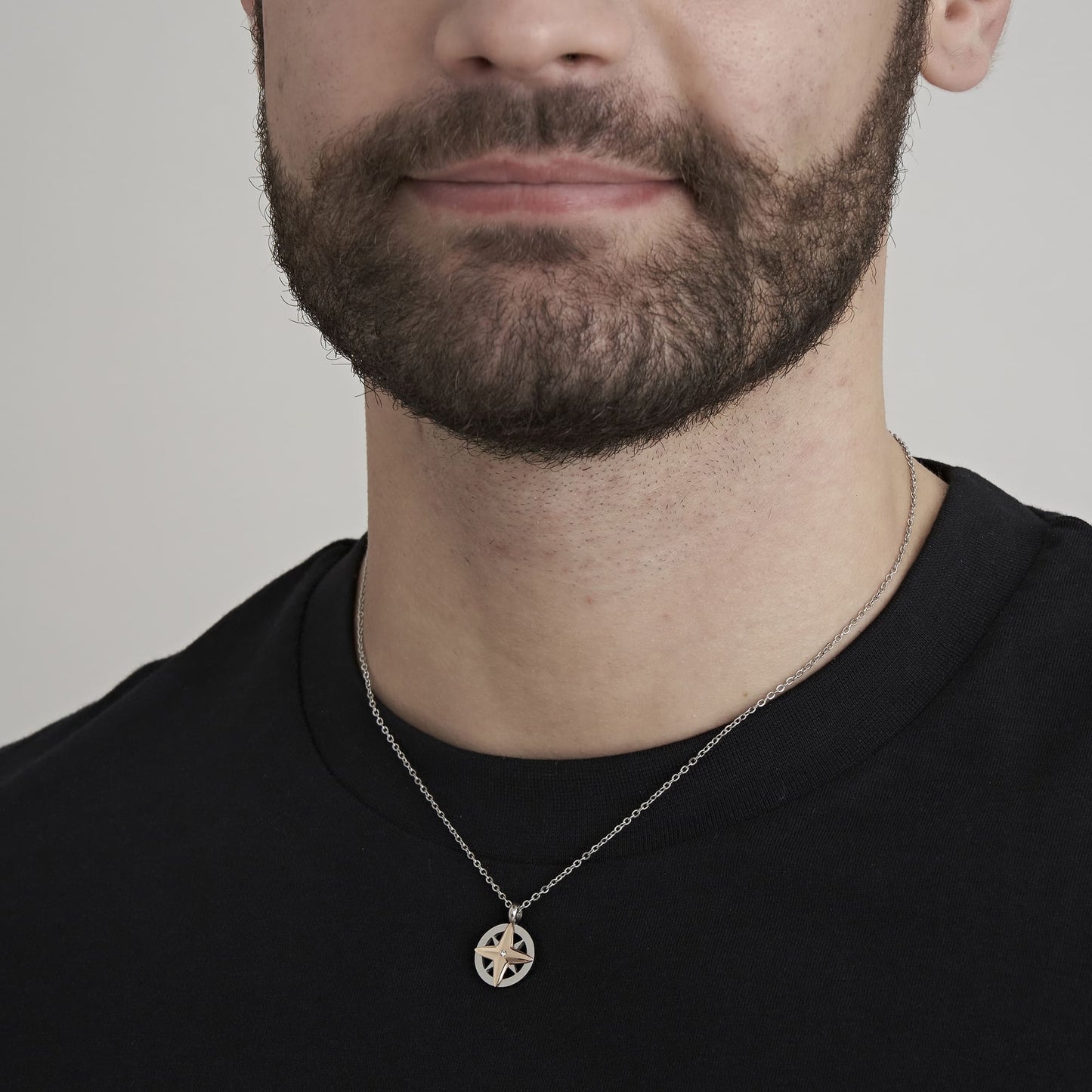 COLLIER HOMME EN ACIER AVEC IP ROSE WIND ROSE