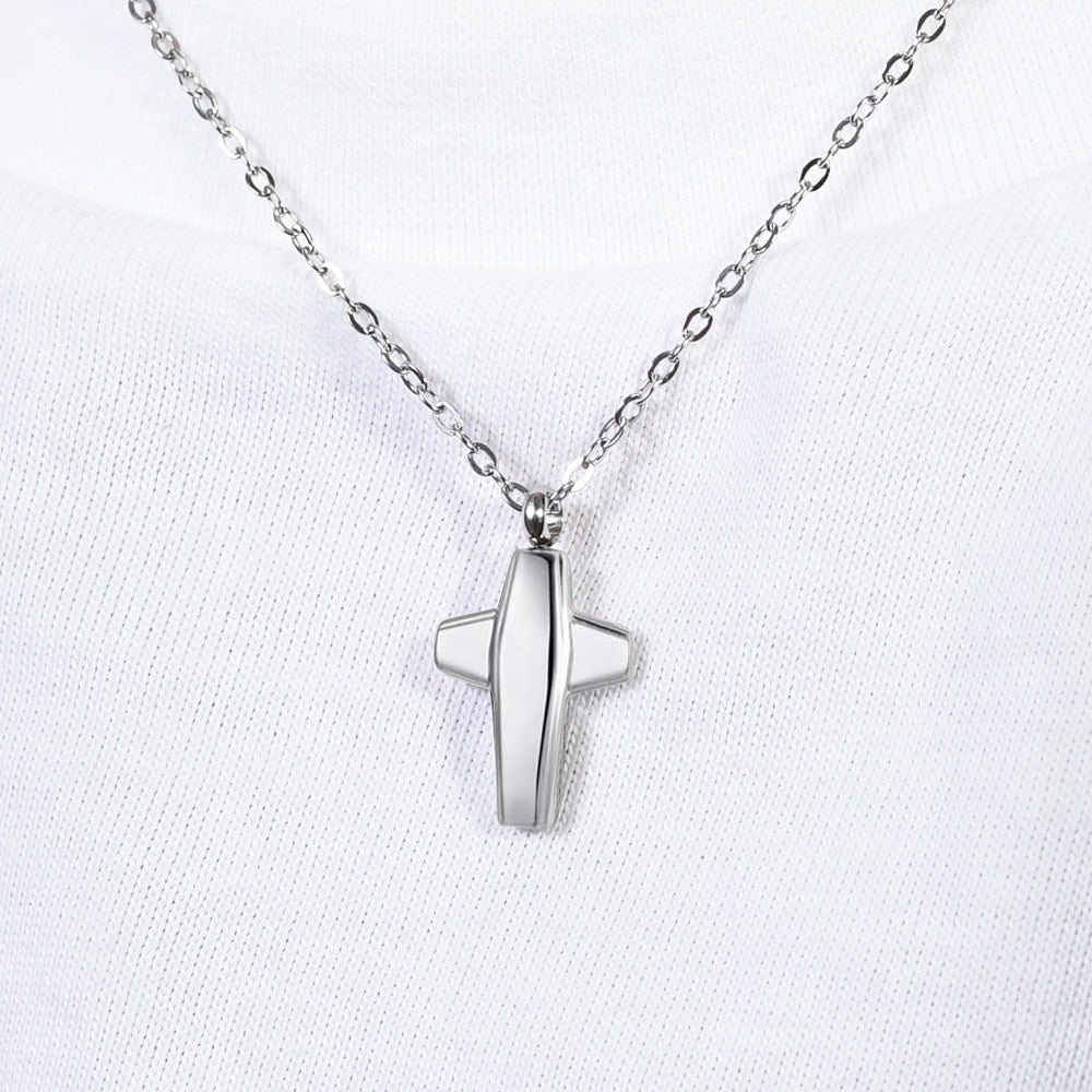 COLLIER EN ACIER POUR HOMMES AVEC CROIX