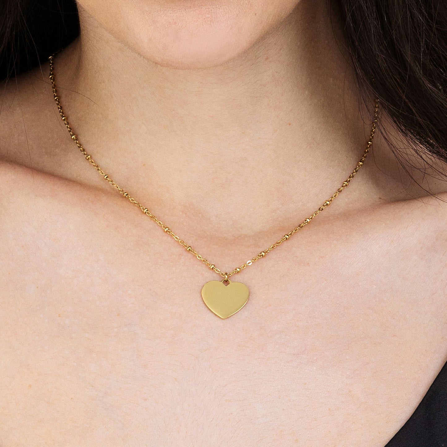 COLLIER EN ACIER PERSONNALISÉ POUR FEMMES AVEC CŒUR