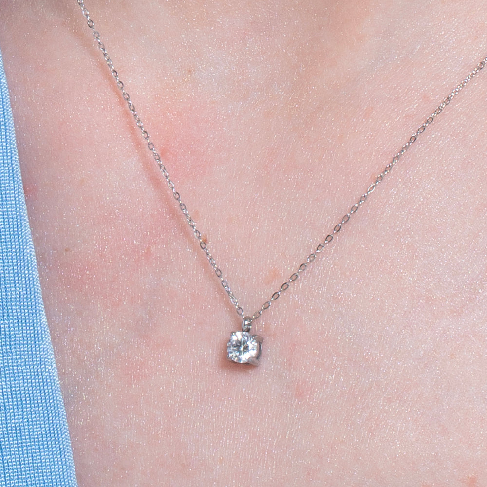 COLLIER EN ACIER POUR FEMMES