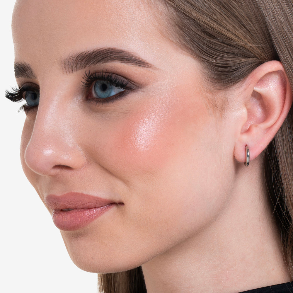 BOUCLES D'OREILLES CERCLÉES EN ACIER DE 12 MM POUR FEMMES