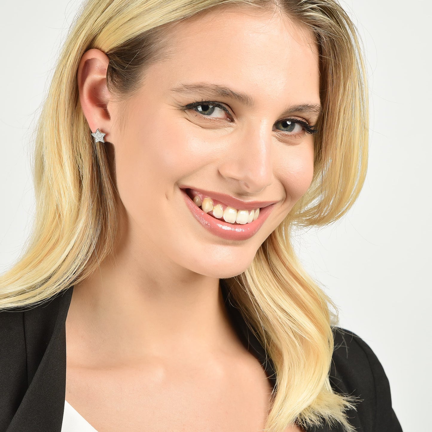 BOUCLES D'OREILLES POUR FEMMES EN ACIER ÉTOILÉ AVEC CRISTAUX BLANCS