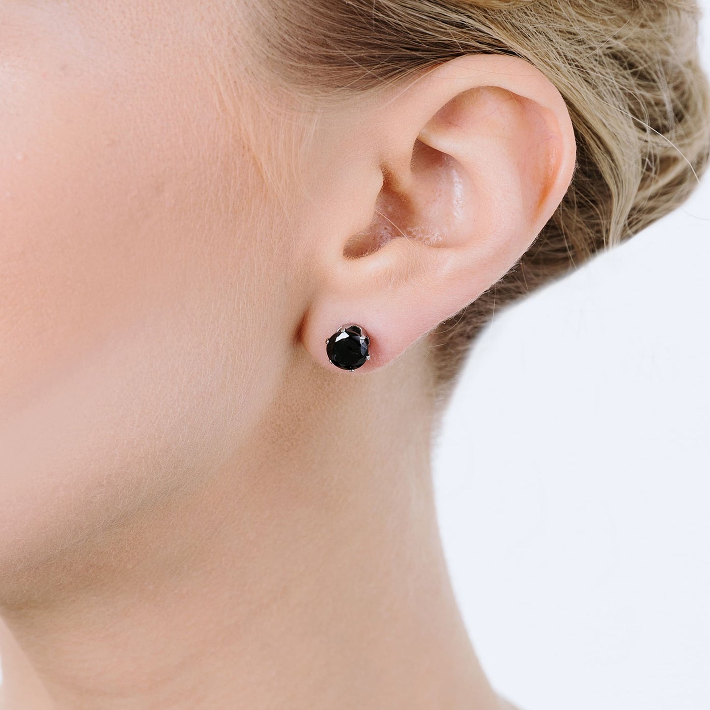 BOUCLES D'OREILLES SPOT EN ACIER AVEC CRISTAL NOIR