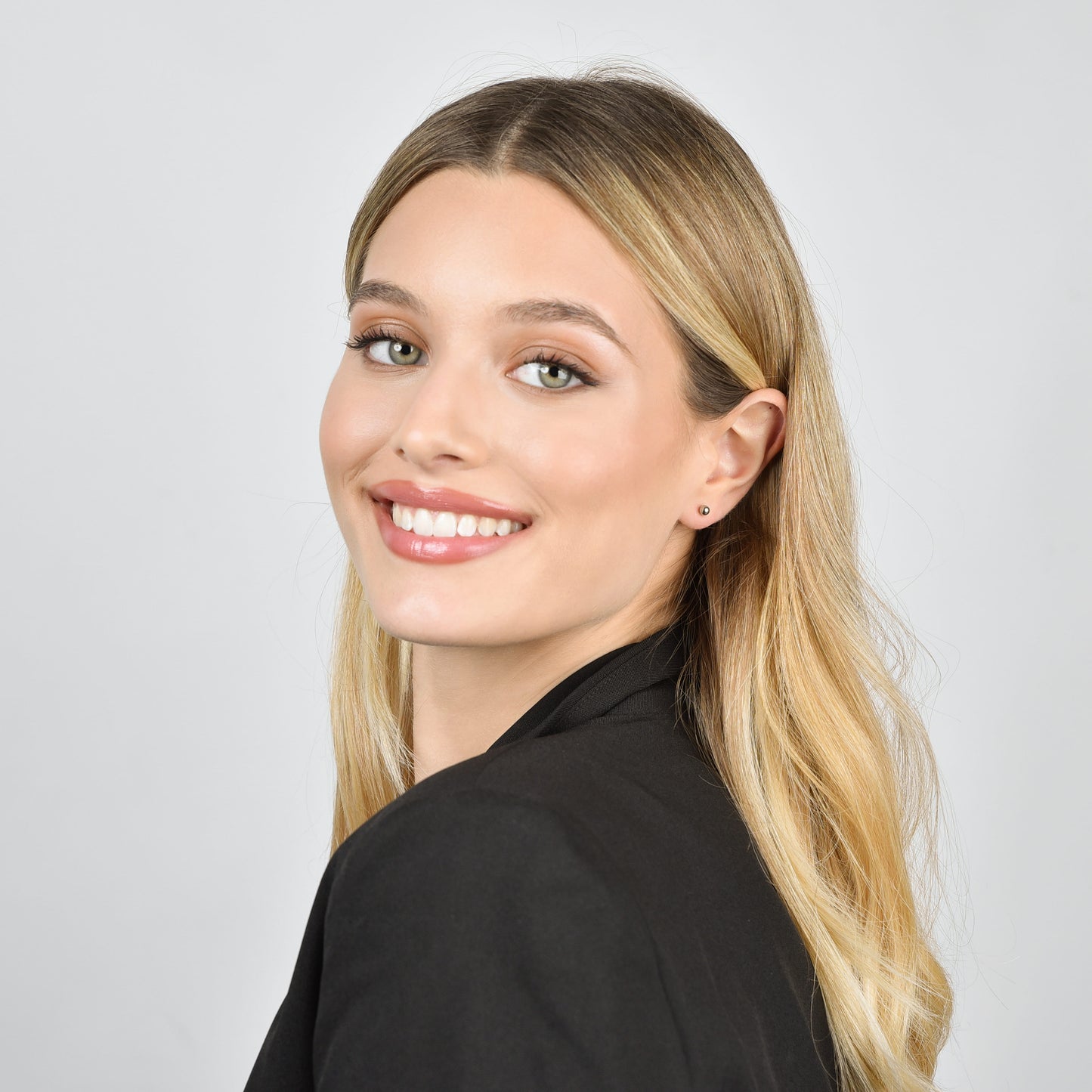 BOUCLES D'OREILLES EN ACIER POUR FEMMES AVEC SPHÈRE