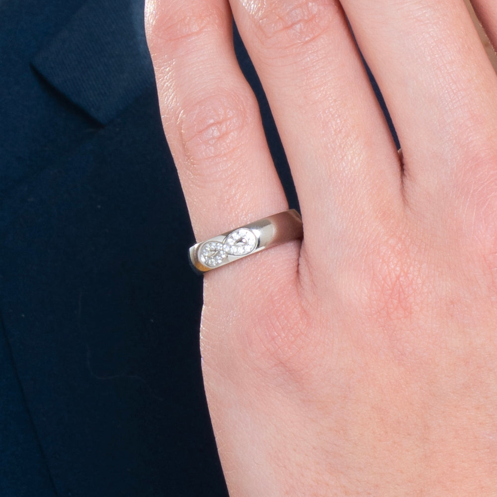 FEDINA DONNA E UOMO IN ACCIAIO CON INFINITO CON CRISTALLI BIANCHI