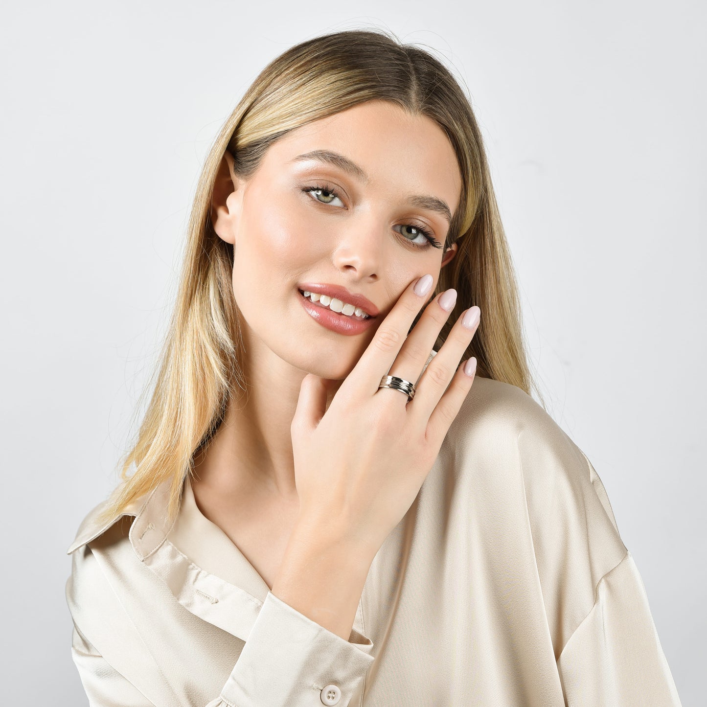 BAGUE À NŒUD EN ACIER POUR HOMME