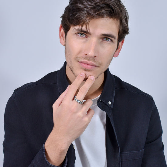 ANNEAU EN ACIER POUR HOMME