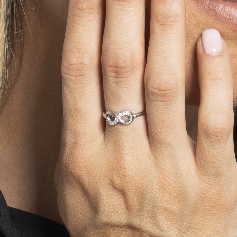 ANELLO DONNA IN ACCIAIO CON INFINITO E ZIRCONI BIANCHI