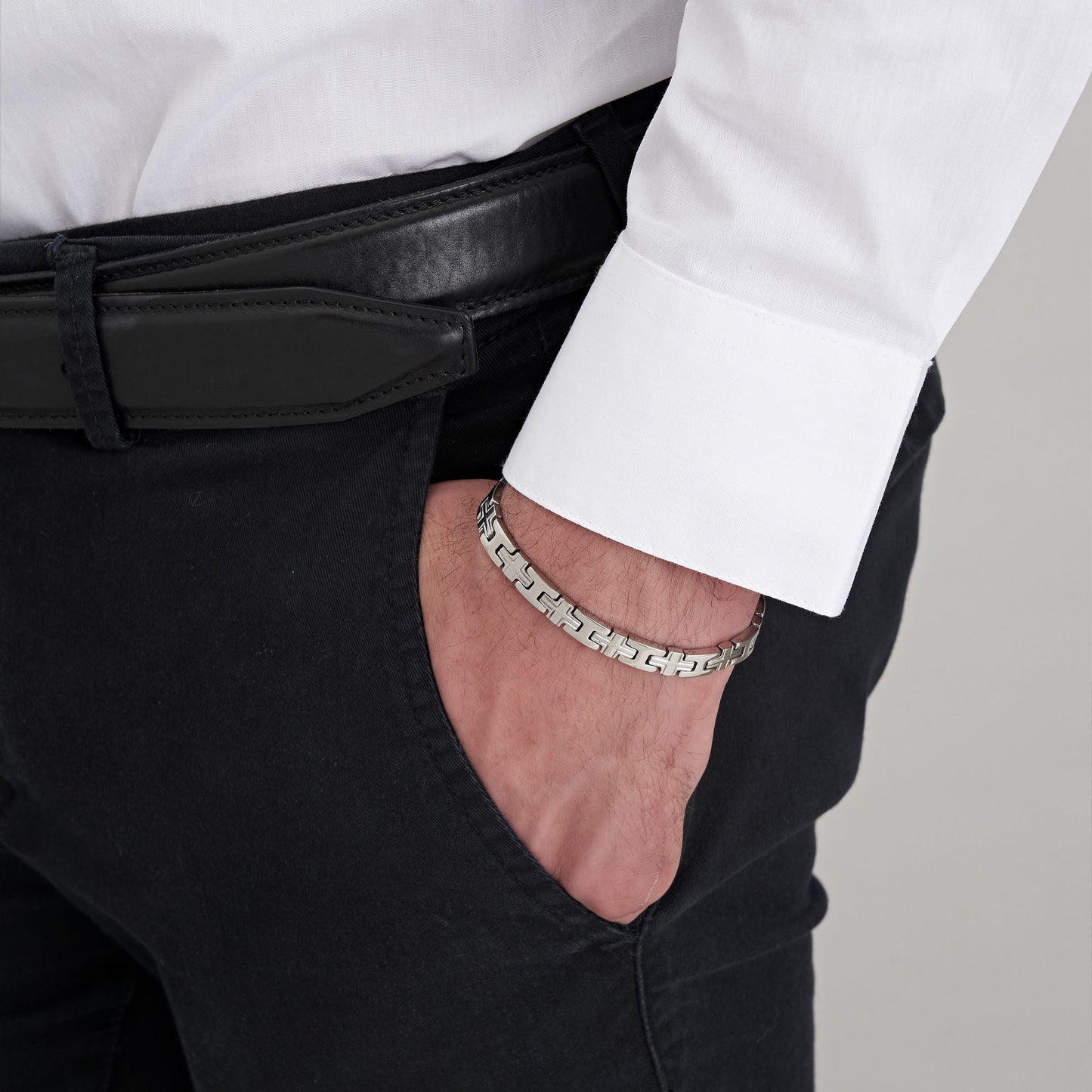 BRACELET ACIER CROISÉ POUR HOMME