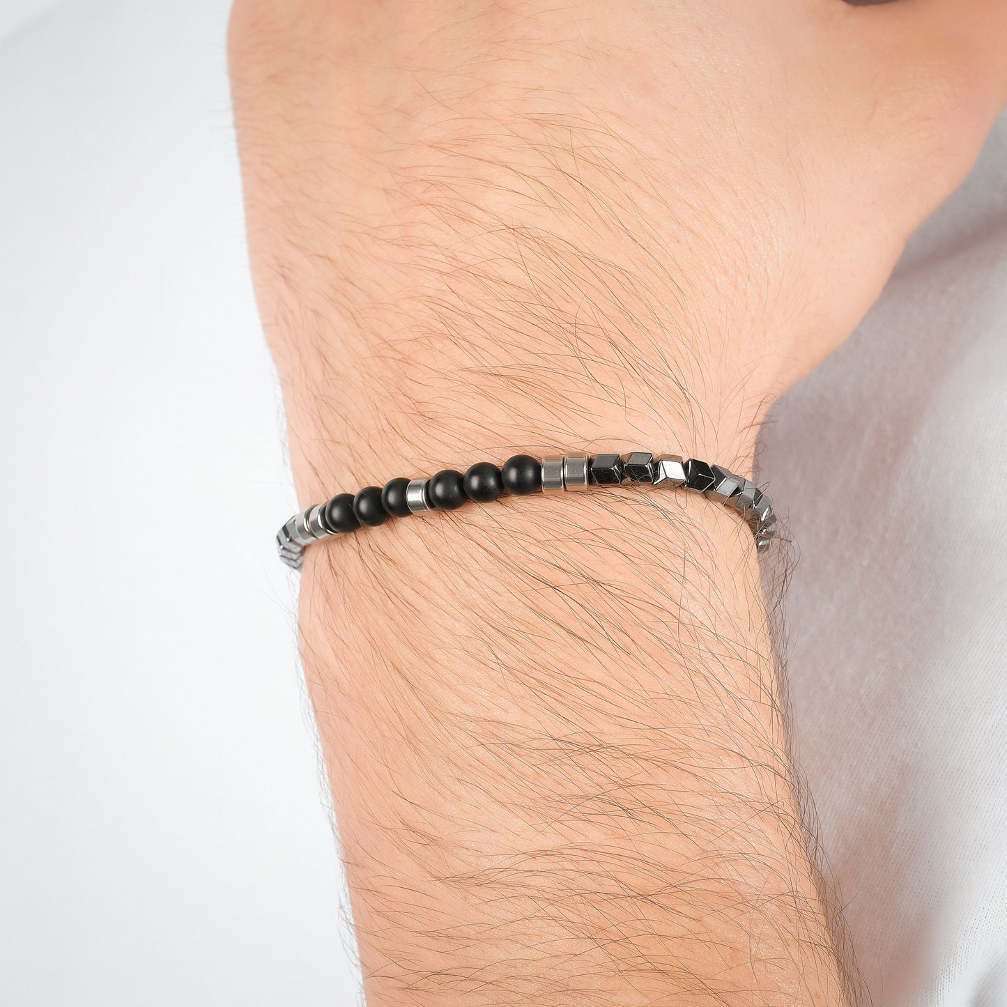 BRACELET ACIER POUR HOMME AVEC EMATITE IP GRISE ET PIERRES NOIRES Luca Barra