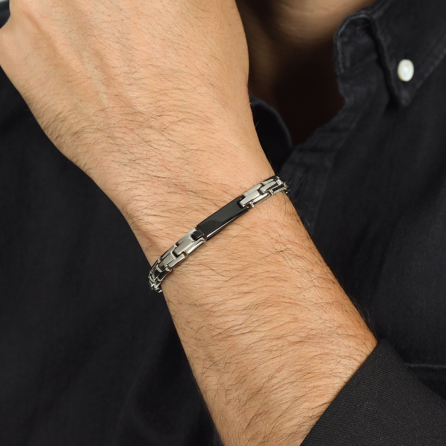 BRACCIALE UOMO IN ACCIAIO CON PIASTRA IP NERO Luca Barra