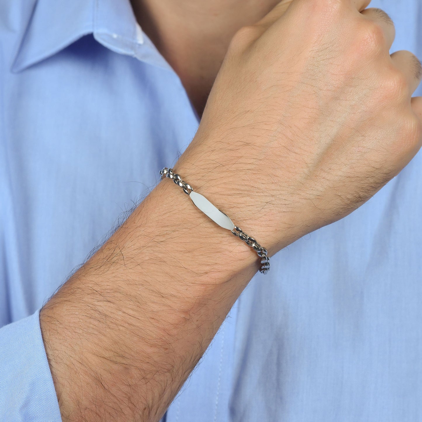 BRACELET HOMME EN ACIER AVEC ÉLÉMENT