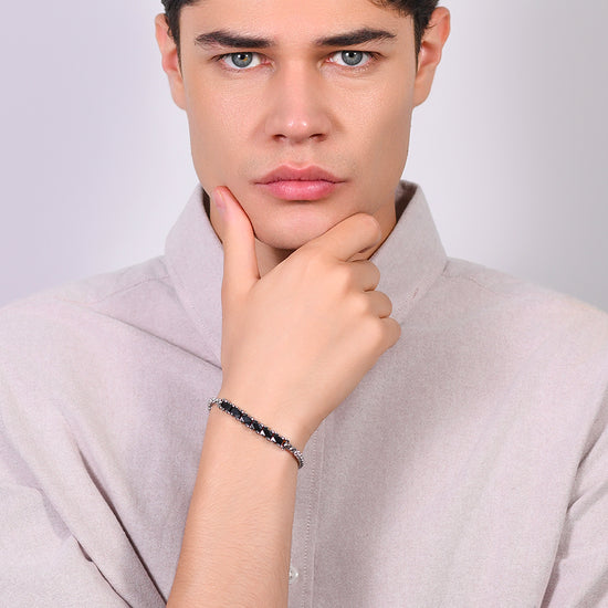 BRACELET EN ACIER POUR HOMMES ÉLÉMENTS CENTRAUX