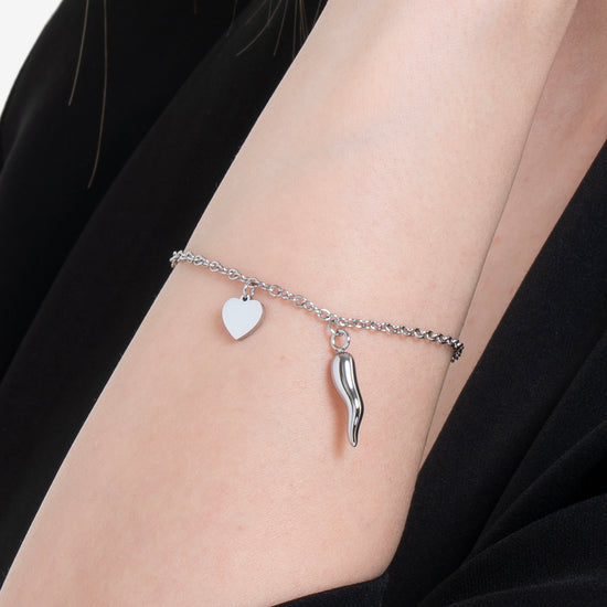 BRACELET FEMME EN ACIER AVEC CŒUR ET CORNE