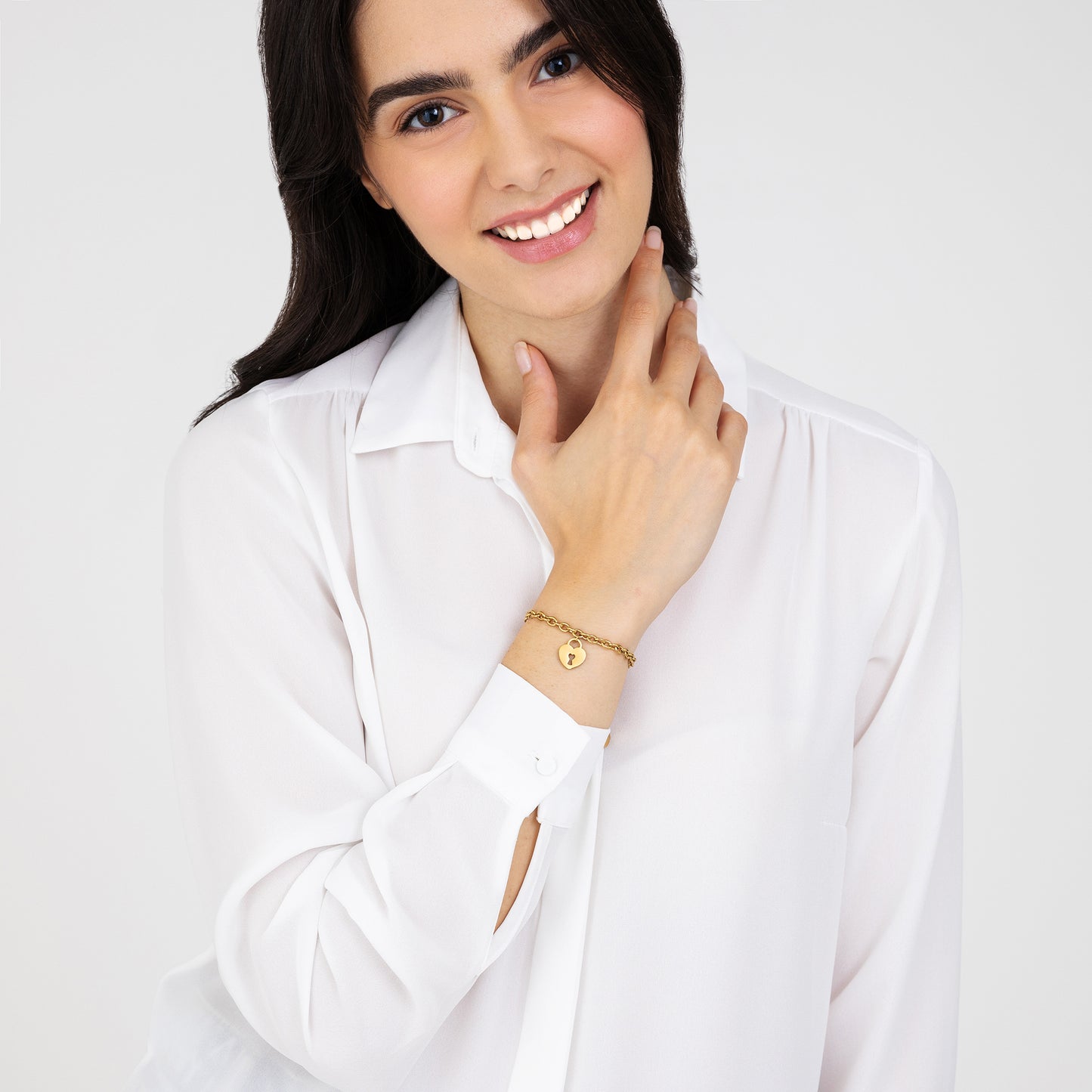 BRACELET EN ACIER PLAQUÉ OR AVEC FERMOIR À CŒUR POUR FEMME