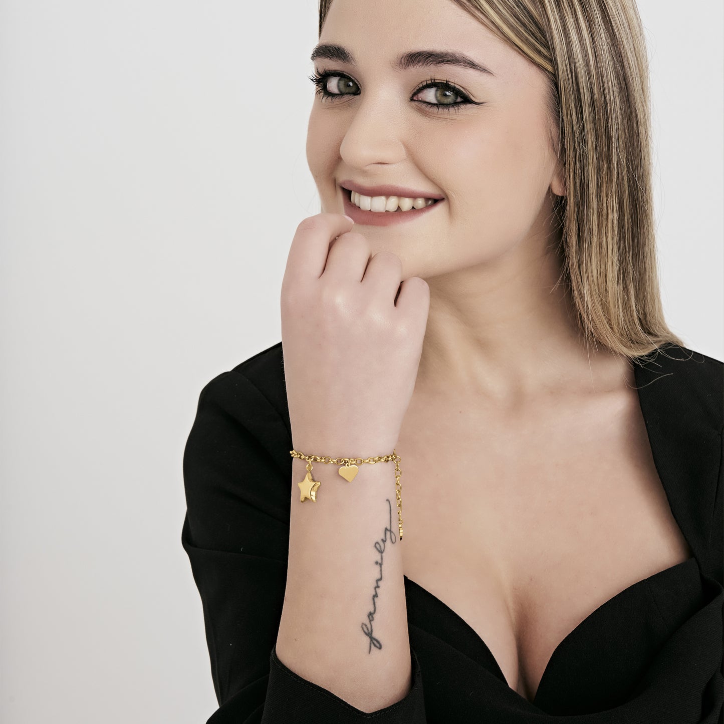 BRACELET FEMME EN ACIER DORÉ IP AVEC ÉTOILE ET CŒUR