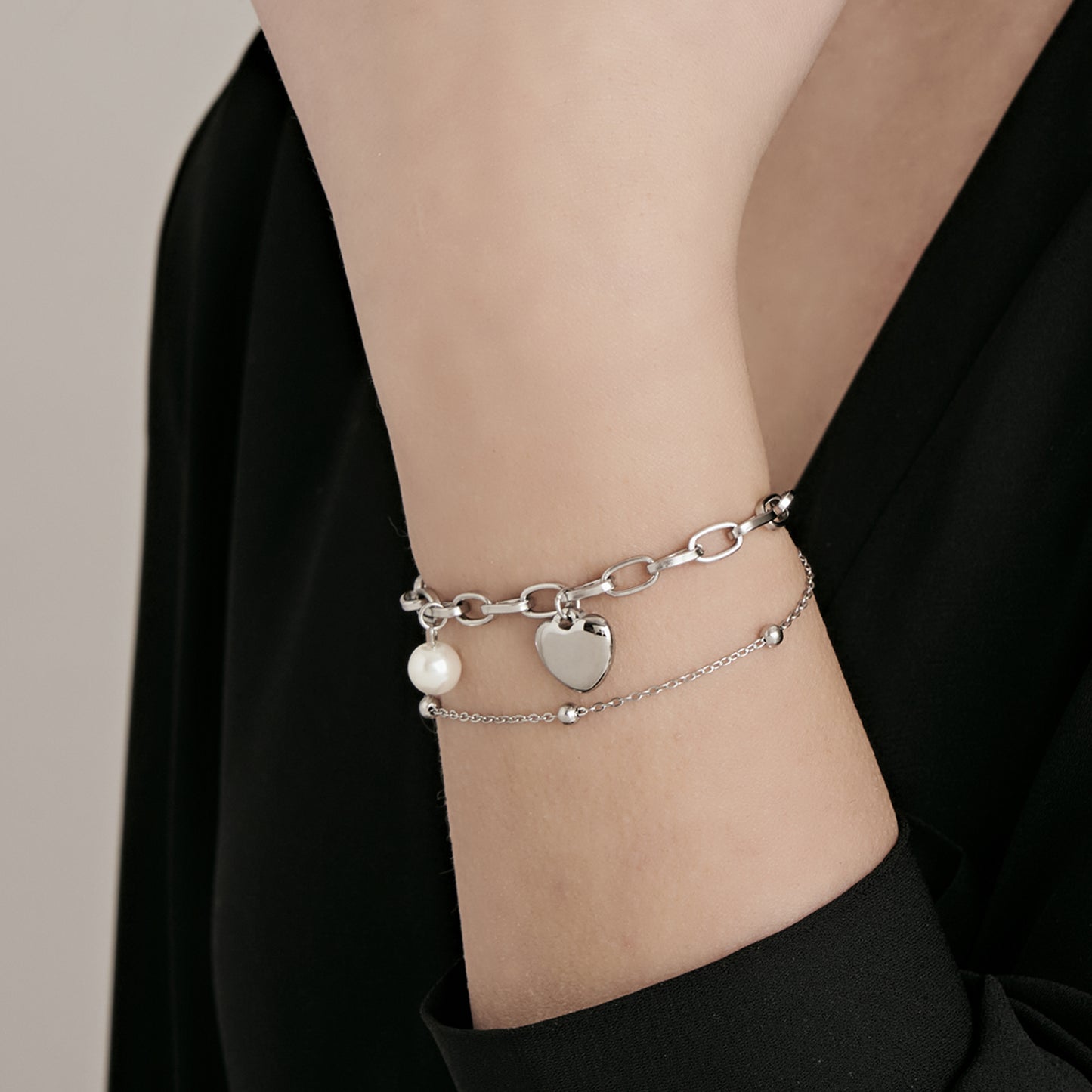 BRACELET ACIER POUR FEMME AVEC COEUR ET PERLES Luca Barra