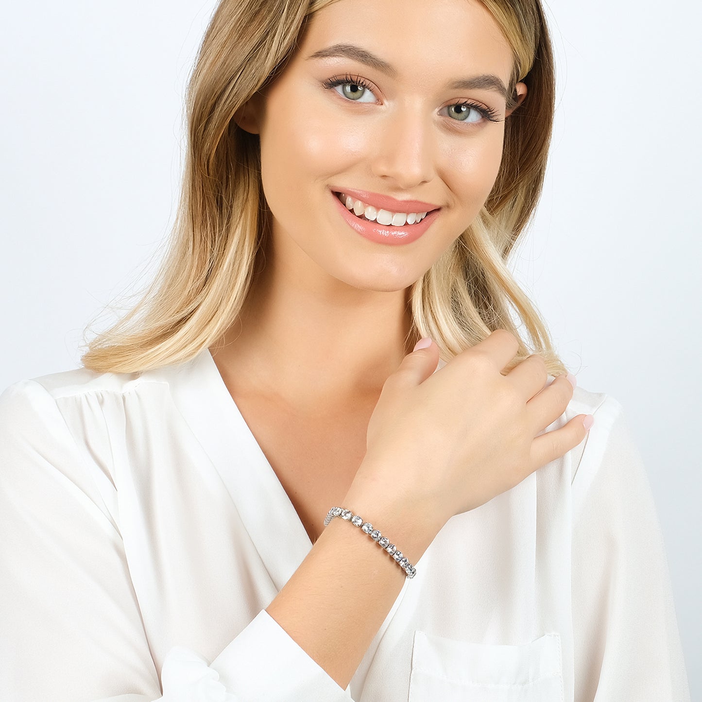 BRACELET DE TENNIS EN ACIER POUR FEMMES AVEC CRISTAUX BLANCS DE 4 MM