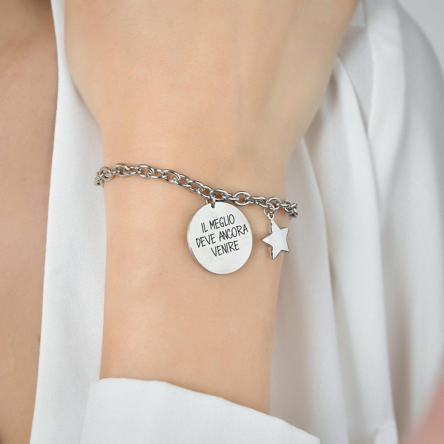 BRACELET FEMME EN ACIER 18 LE MEILLEUR EST À VENIR