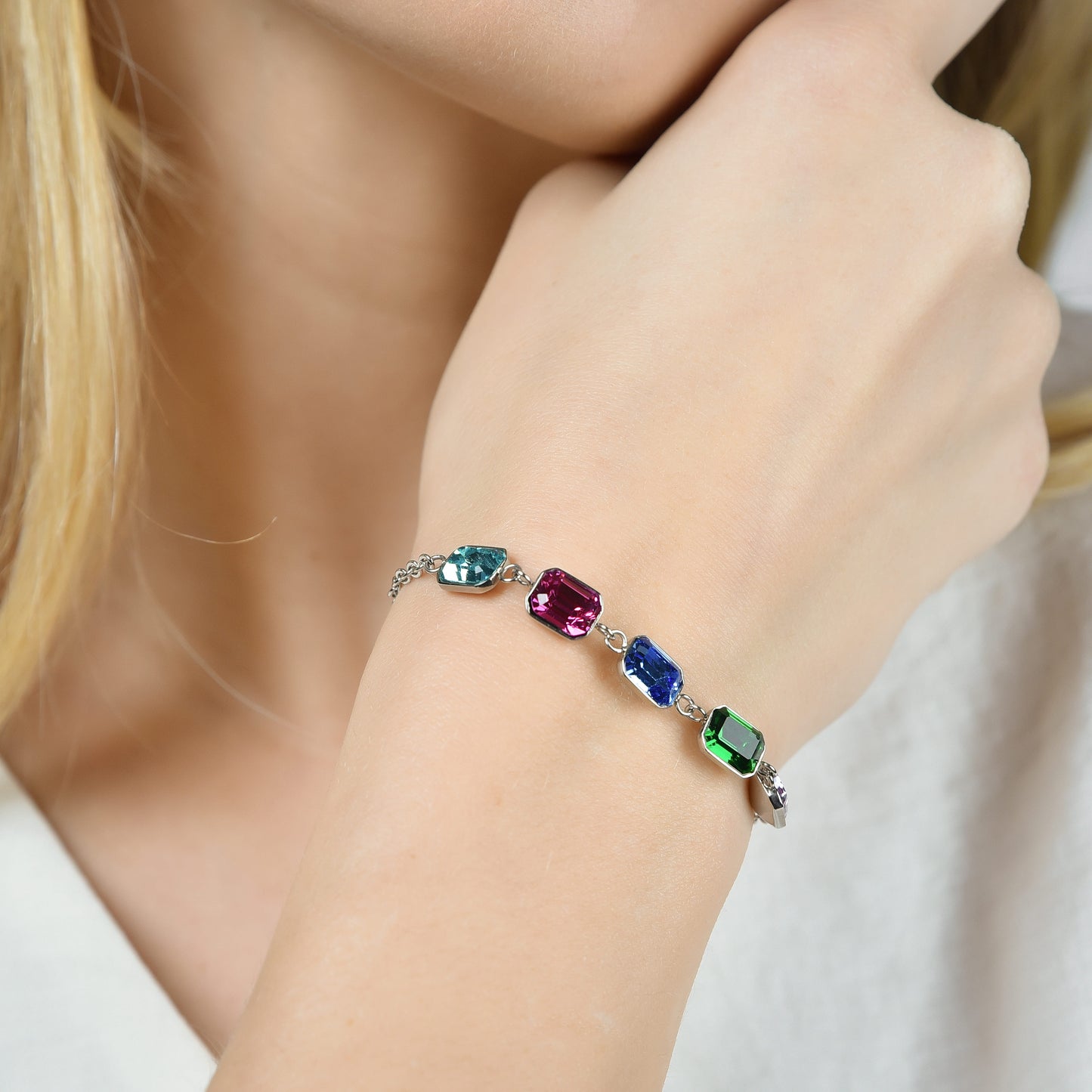 BRACELET ACIER POUR FEMME AVEC CRISTAUX MULTICOLORES