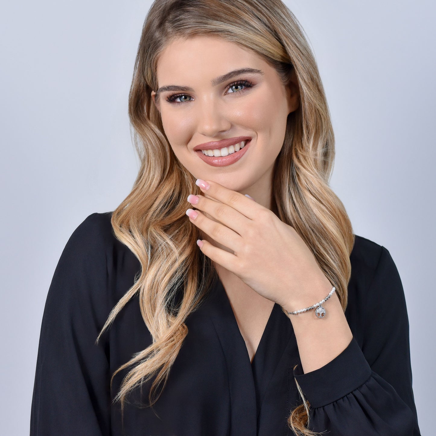 BRACCIALE DONNA IN ACCIAIO CON PERLE SINTETICHE E ALBERO DELLA VITA