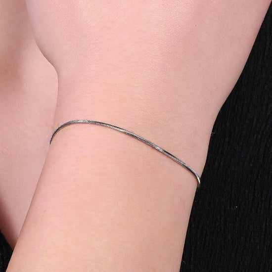 BRACELET EN ACIER POUR FEMMES