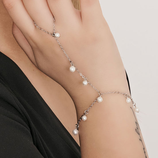 BRACELET BAISER EN ACIER POUR FEMME AVEC PERLES BLANCHES
