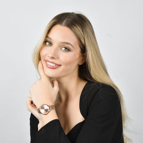 MONTRE POUR FEMMES AVEC BOÎTIER EN ACIER ROSE