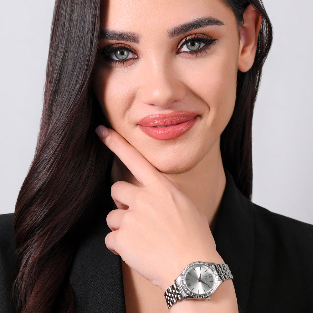 MONTRE FEMME EN ACIER AVEC LUNETTE EN CRISTAL BLANC