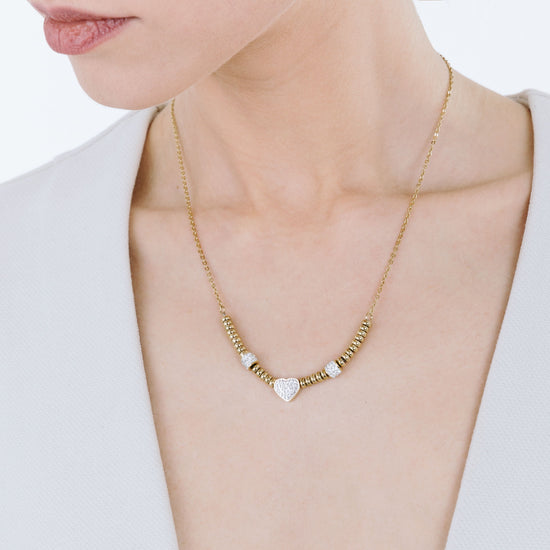 COLLIER EN ACIER DORÉ IP AVEC CŒUR EN CRISTAL BLANC