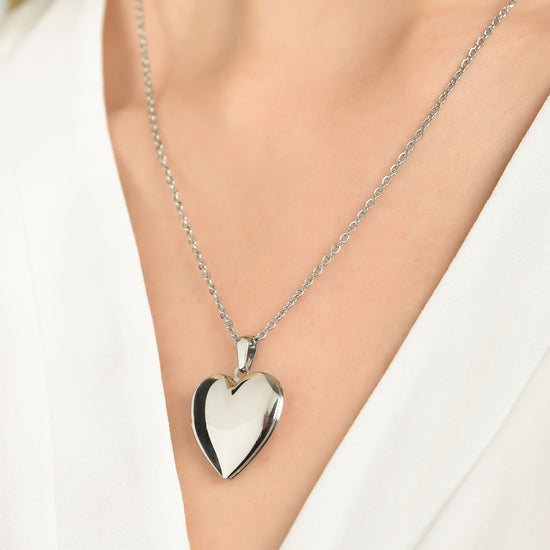 COLLIER EN ACIER POUR FEMME AVEC COEUR Luca Barra