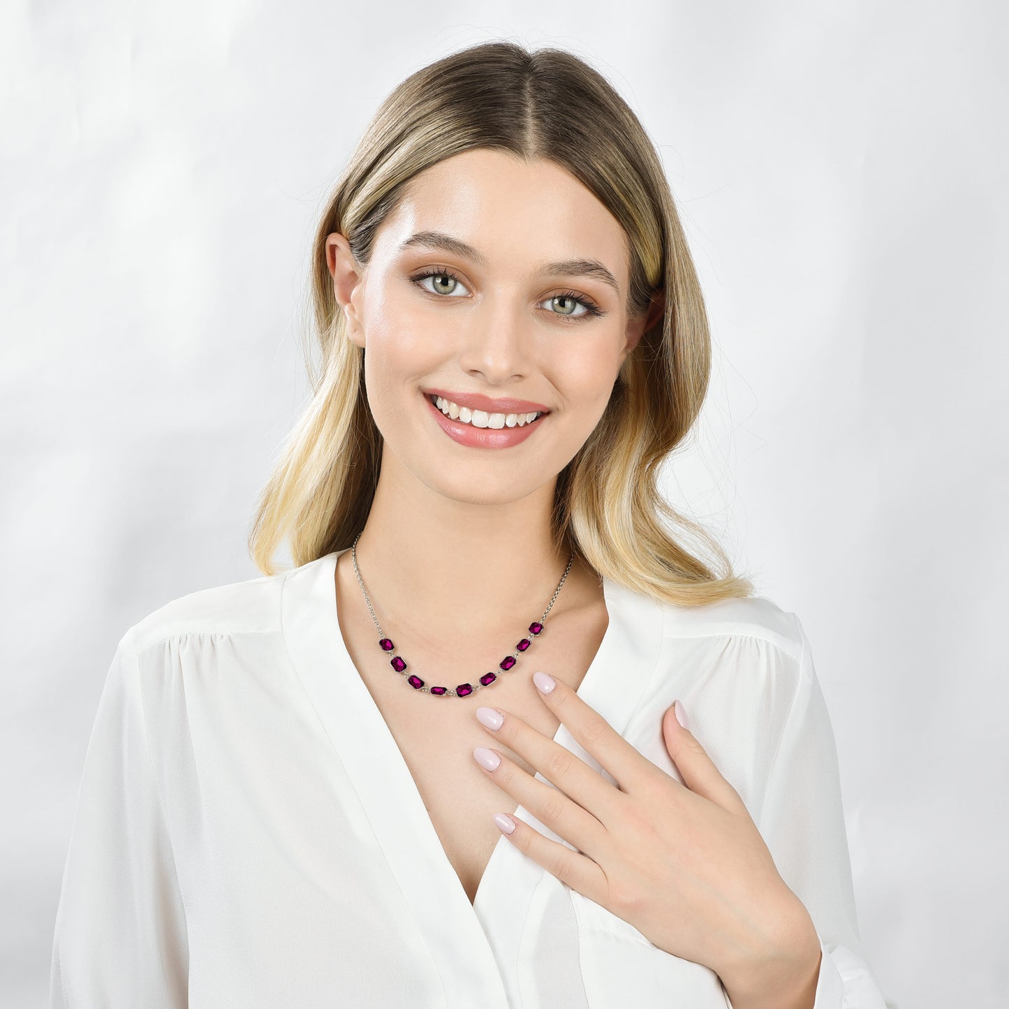 COLLIER POUR FEMME EN ACIER AVEC CRISTAUX FUCHSIA