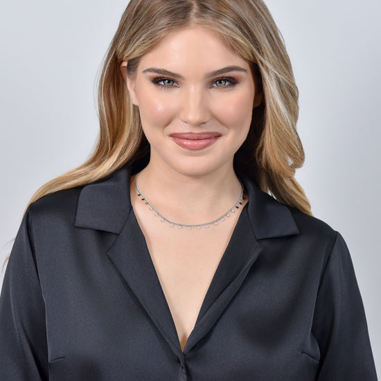 COLLIER FEMME EN ACIER AVEC TRIANGLES