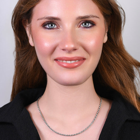 COLLIER EN ACIER POUR FEMMES