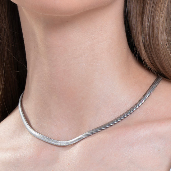 COLLIER EN ACIER POUR FEMMES