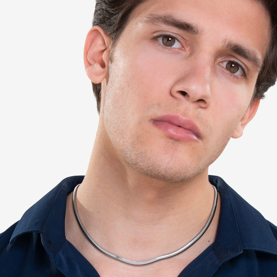 COLLIER EN ACIER POUR FEMMES