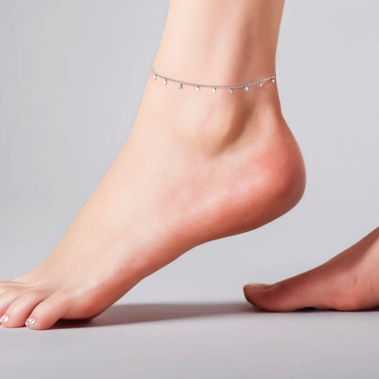BRACELET DE CHEVILLE EN ACIER POUR FEMMES AVEC LOSANGES