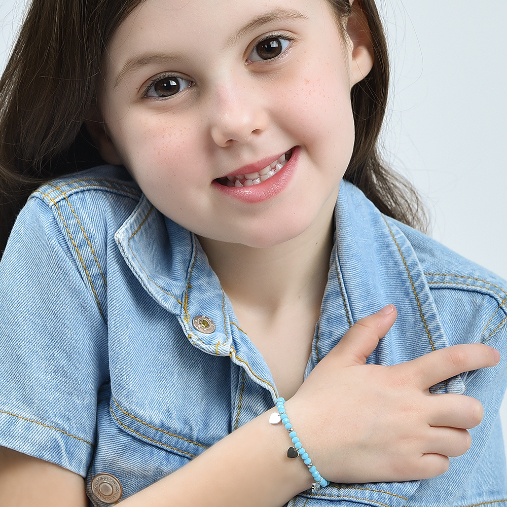 BRACELET FILLE EN ACIER AVEC PIERRES TURQUOISES ET COEURS