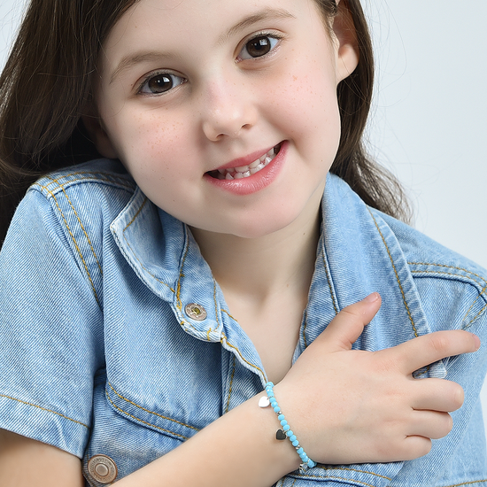 BRACELET FILLE EN ACIER AVEC PIERRES TURQUOISES ET COEURS