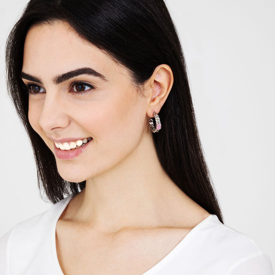 BOUCLES D'OREILLES EN ACIER POUR FEMMES AVEC CRISTAUX FUCHSIA