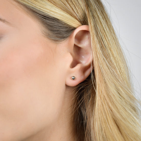 BOUCLES D'OREILLES EN ACIER POUR FEMME AVEC BAGUE Luca Barra