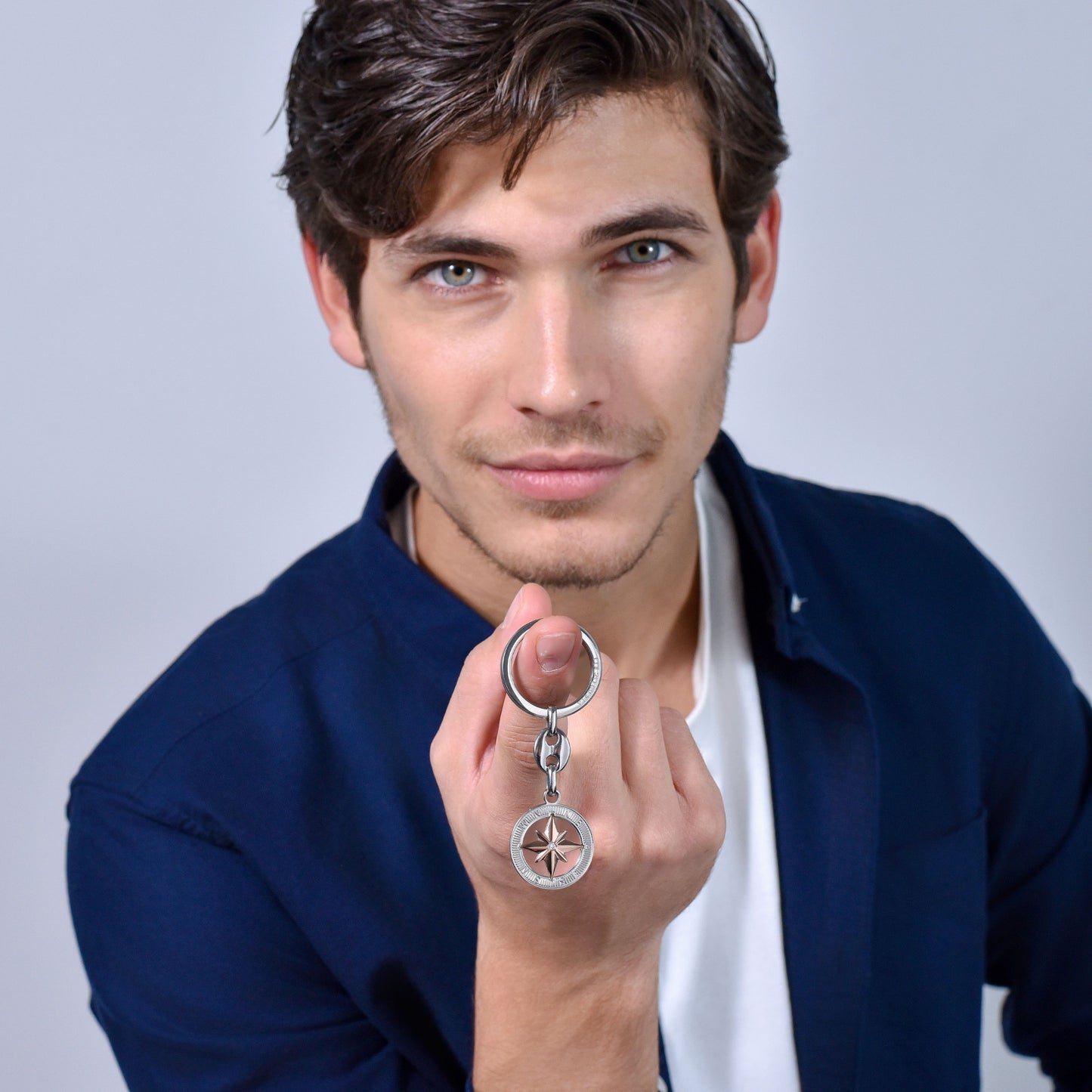 PORTE-CLÉS EN ACIER POUR HOMMES AVEC IP ROSE WIND ROSE